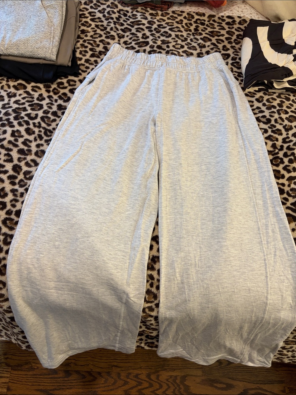 Be calm wide leg pant - S grey